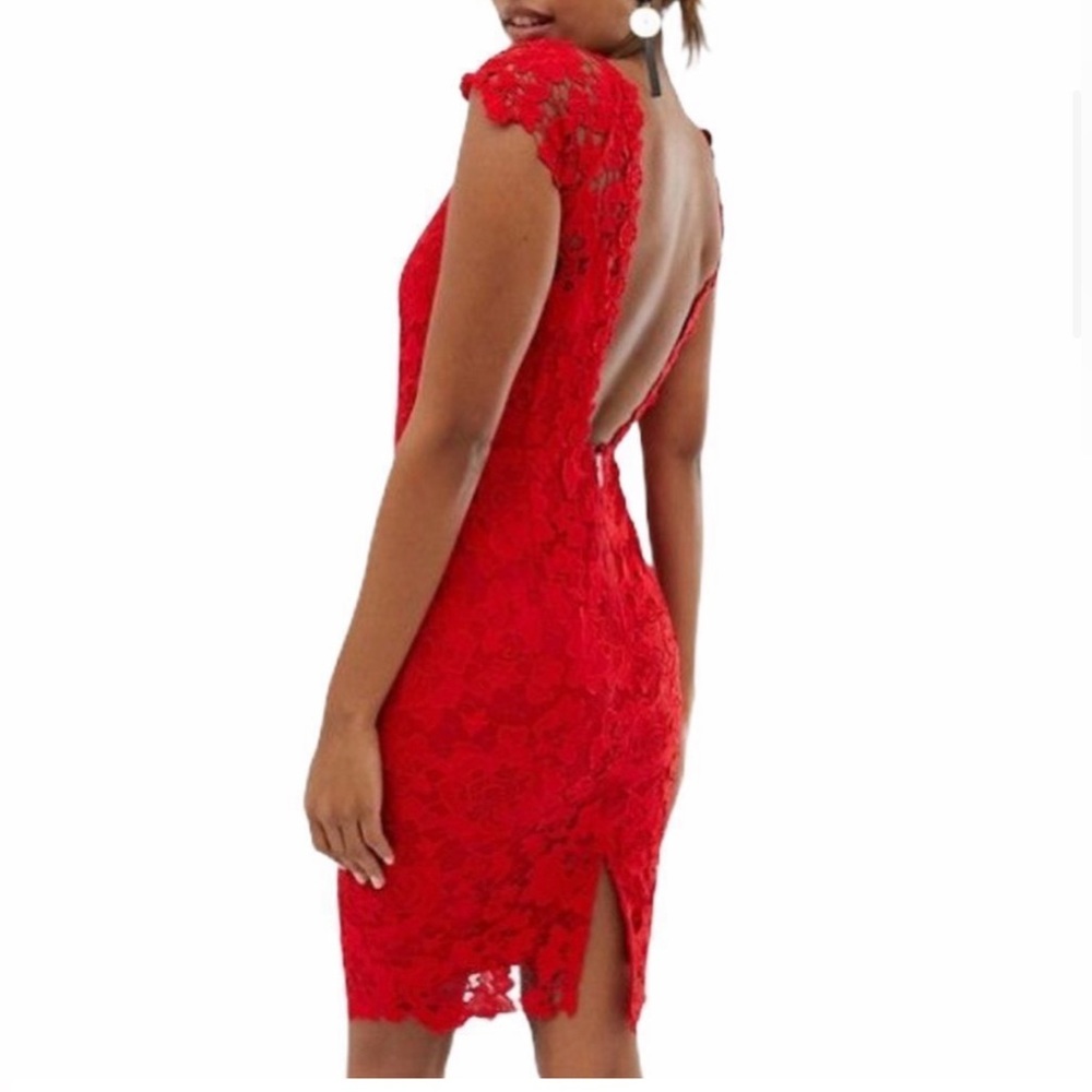 Paper Dolls London Lace Dress with Scallop Back Red Size 8 US, UK 12 , EU 40 - Picture 3 of 9